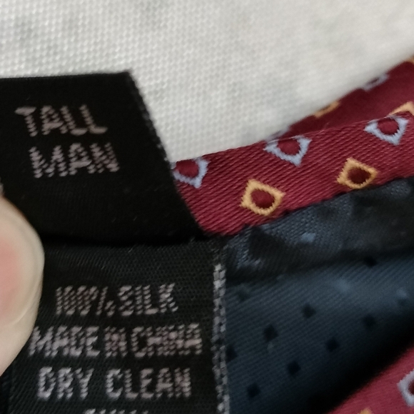 Tom James Silk Necktie Tie Elegant Red Geometric Square Patterned Fl Tall Man - Picture 7 of 11